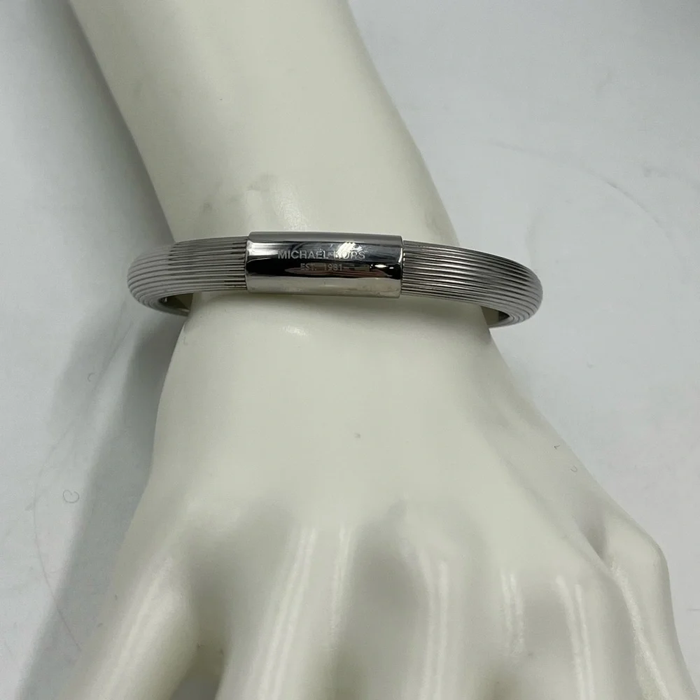 Michael Kors MK6190040‎ Solid Stainless Steel Ribbed Logo Plaque Bracelet